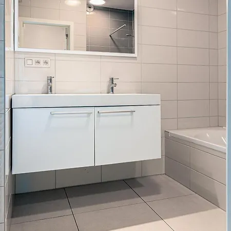 Seaflower Gv02 P18 *