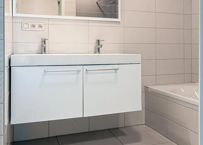 Seaflower Gv02 P18 *